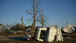 Tornado weht Familienfoto mehr als 200 Kilometer weit