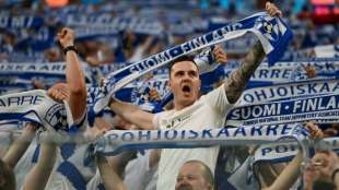 Viele Corona-Infektionen bei finnischen Fu&szlig;ballfans nach EM-Spiel in Russland