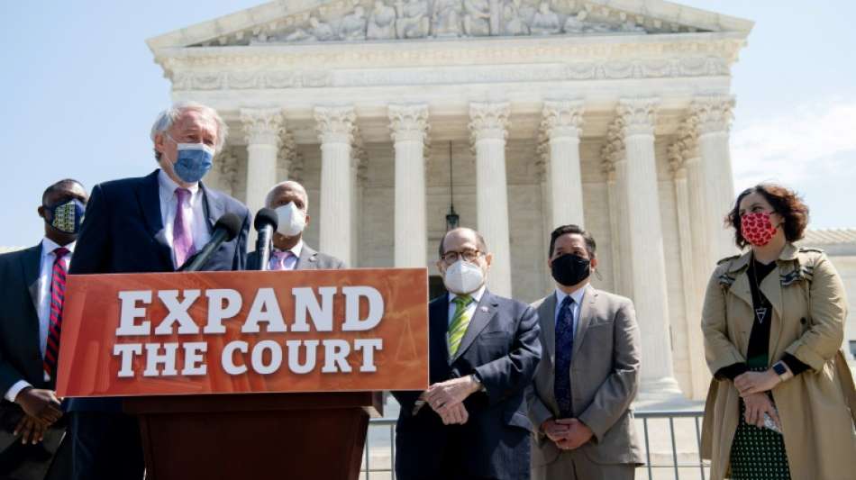 Experten halten Vergr&ouml;&szlig;erung des US-Supreme Court f&uuml;r riskant