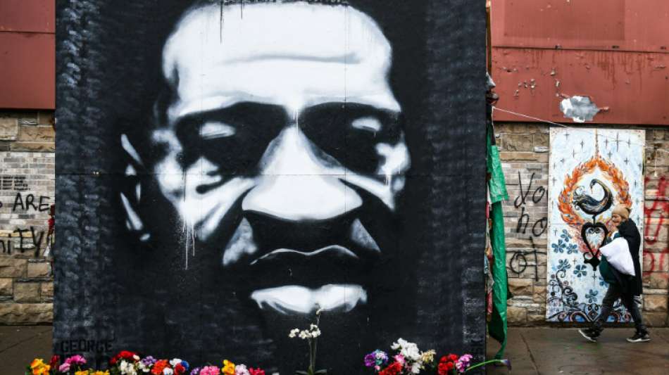 Richter l&auml;sst in Floyd-Prozess dritten Anklagepunkt gegen Ex-Polizisten zu
