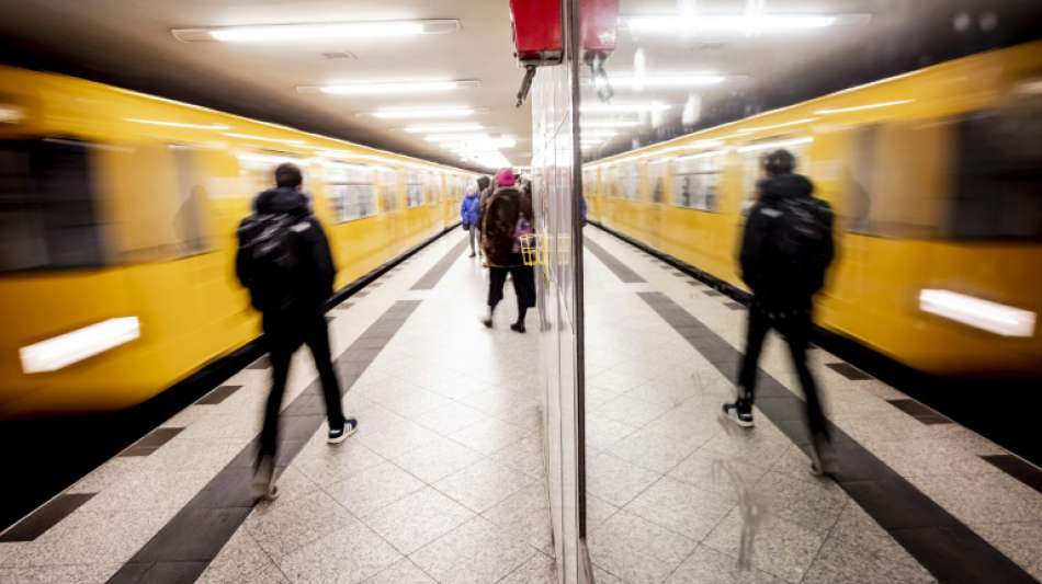 Tatverdächtiger kommt nach tödlichem Stoß vor Berliner U-Bahn wieder frei