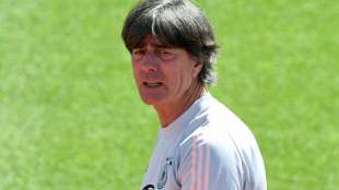 Löw zu Regenbogen: "Wichtig, dass diese Werte gelebt werden"