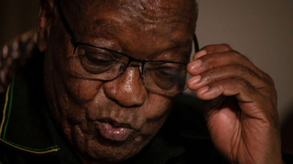 S&uuml;dafrikas inhaftierter Ex-Pr&auml;sident Zuma operiert