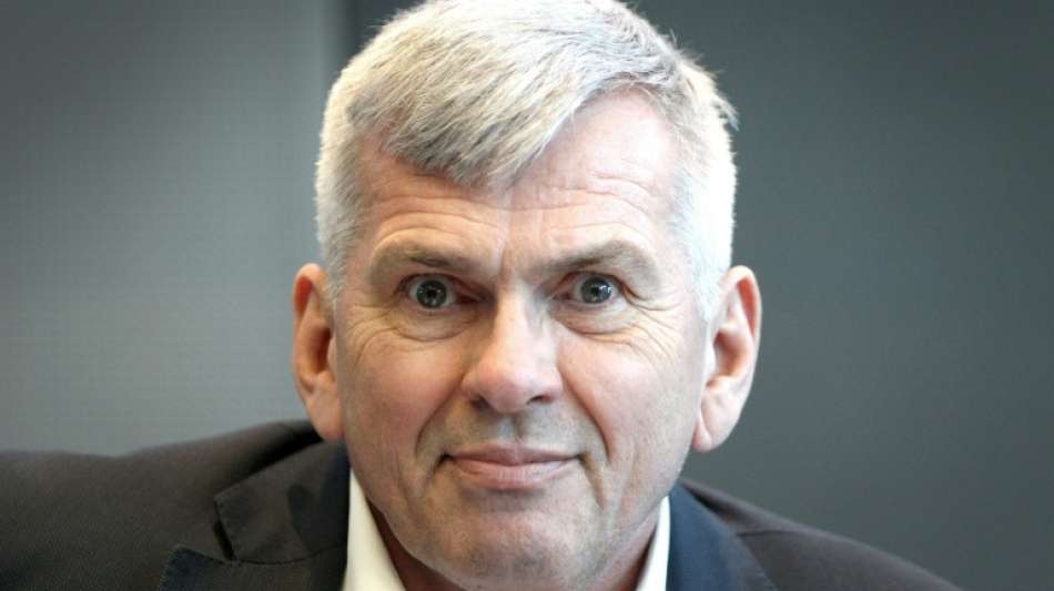 IG-Metall-Chef warnt vor "Crash" bei E-Mobilit&auml;t