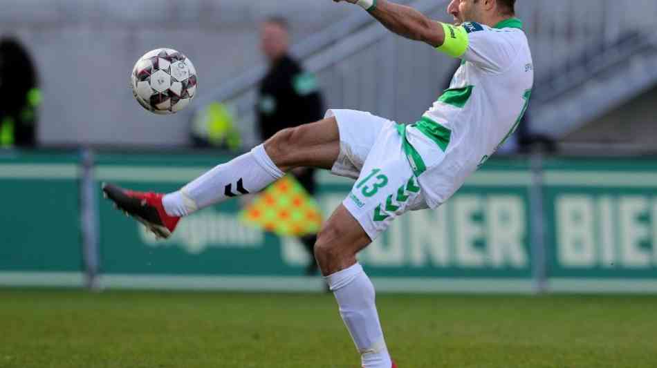 Montagsspiel in Liga zwei: Fürth schlägt Regensburg