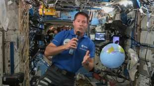 "Phänomenale Gefühle" - "Astro-Tom" berichtet live von der ISS