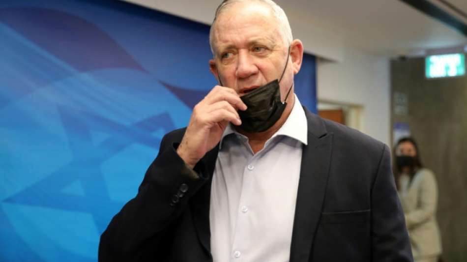 Gantz zu Gespräch mit Abbas nach Ramallah gereist