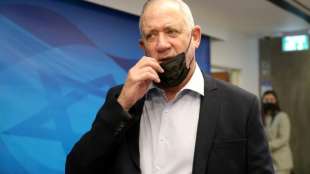 Gantz zu Gespräch mit Abbas nach Ramallah gereist