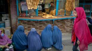 M&auml;dchen vom Unterricht an weiterf&uuml;hrenden Schulen in Afghanistan ausgeschlossen