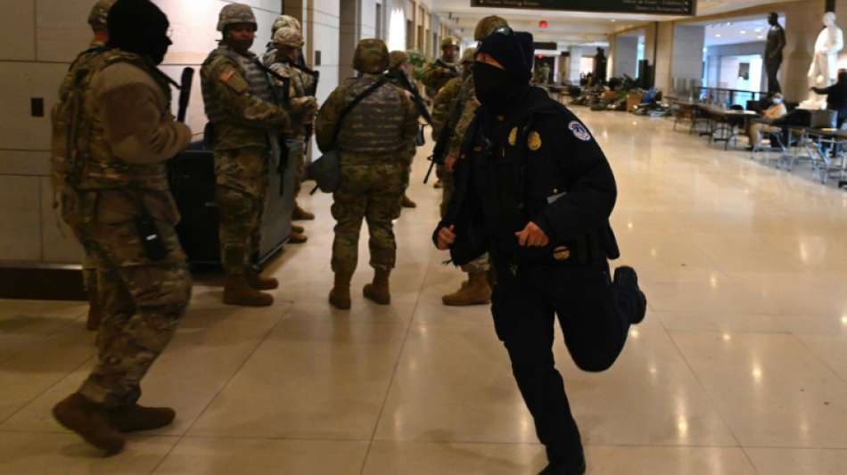 Feuer nahe US-Kapitol löst Alarm aus - Kongressgebäude abgeriegelt