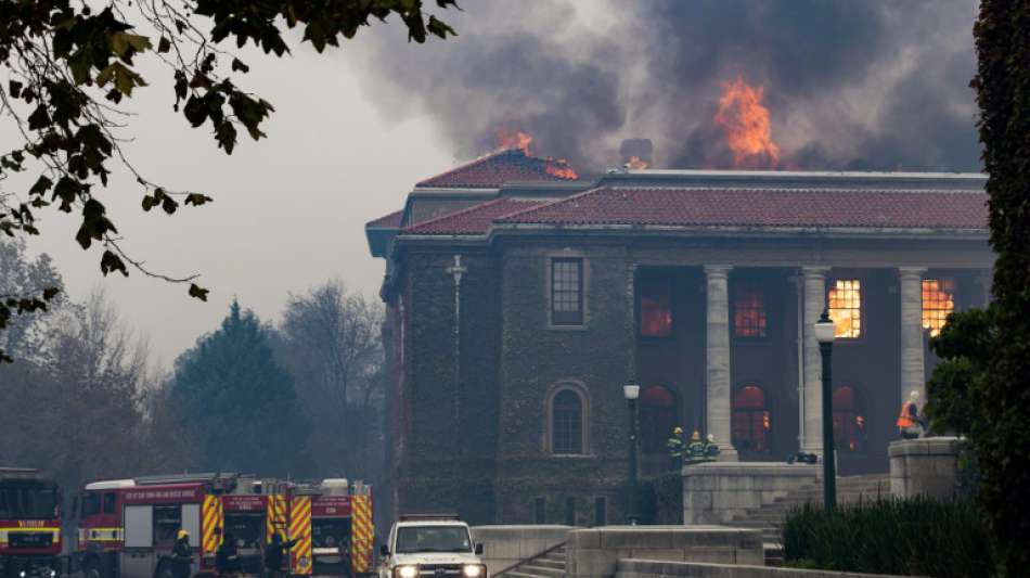 Gro&szlig;brand in Kapstadt verw&uuml;stet Teile der Universit&auml;ts-Bibliothek