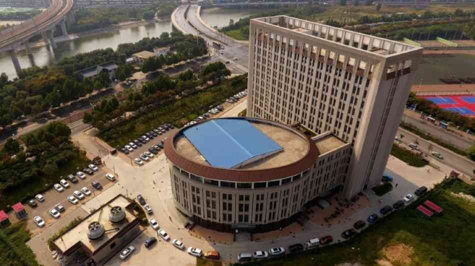 China: Chinesische Universität sieht aus wie gigantische Toilette