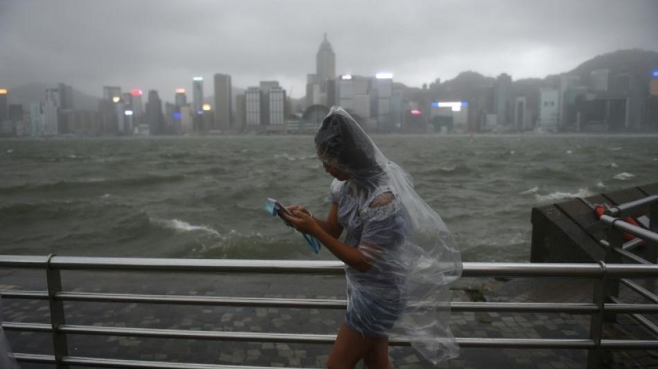 Mindestens 16 Todesopfer durch Taifun "Hato" in China