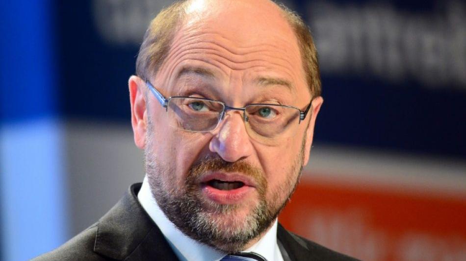Schulz fordert von Merkel Klarheit 