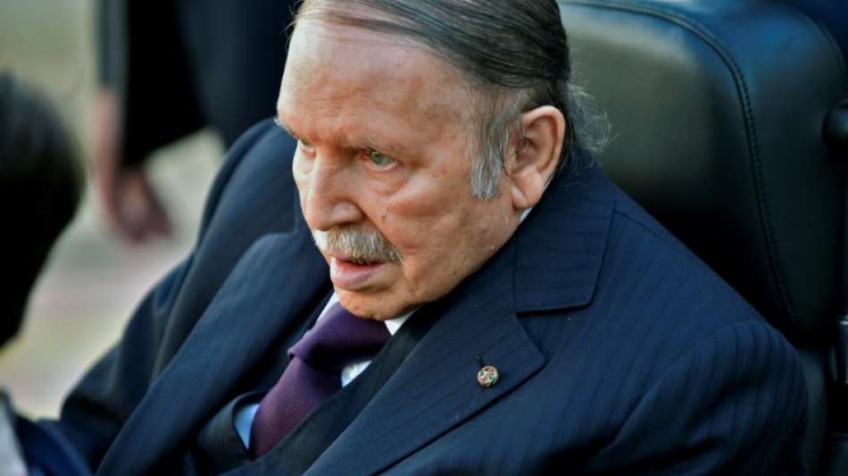 Algeriens verstorbener Ex-Pr&auml;sident Bouteflika beigesetzt 