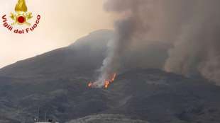 Vulkan Stromboli nach Ausbruch im Juli erneut aktiv