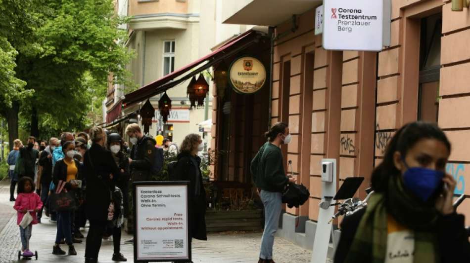 Bundesweite Sieben-Tage-Inzidenz sinkt auf 37,5