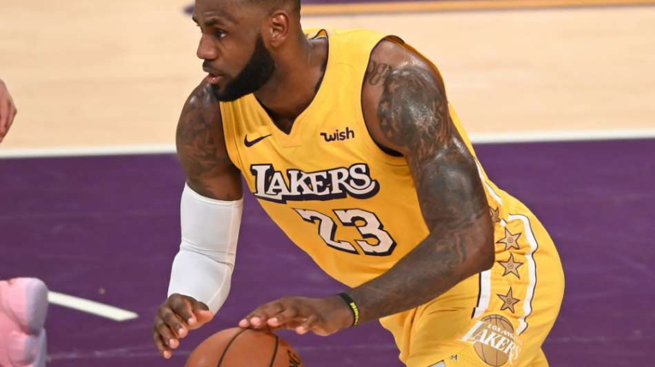 Triple Double: Starker James führt Lakers gegen Suns zum Sieg