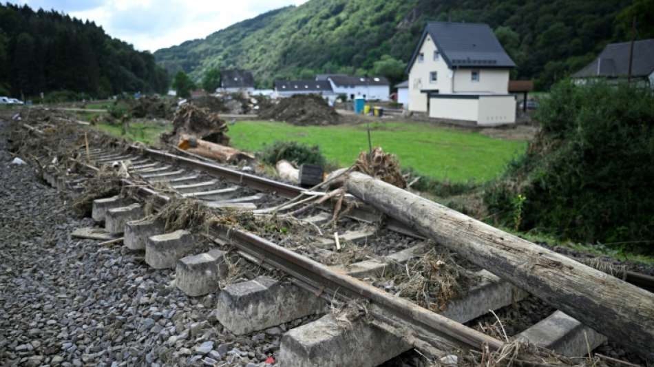 Weitere bei Flut zerst&ouml;rte Bahnstrecken wieder befahrbar