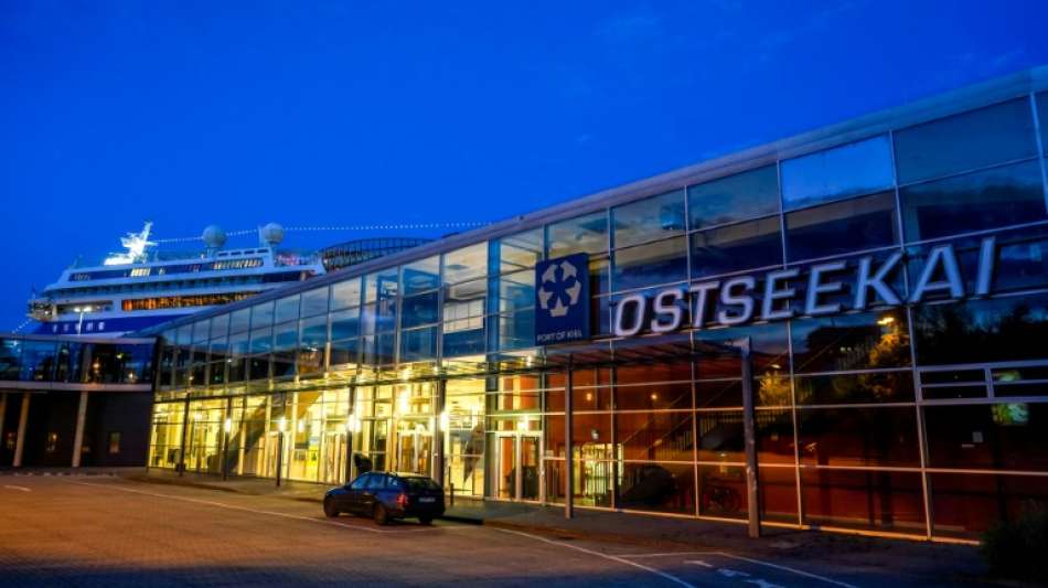 Tourismus in Deutschland im April weiter deutlich unter Vorkrisenniveau