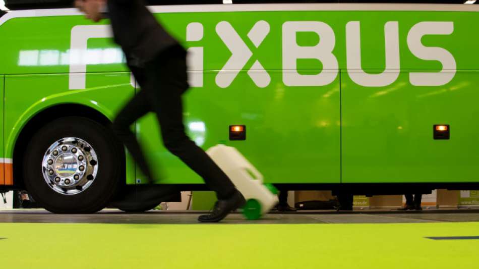 Eine Verletzte bei Flixbus-Brand in Paris