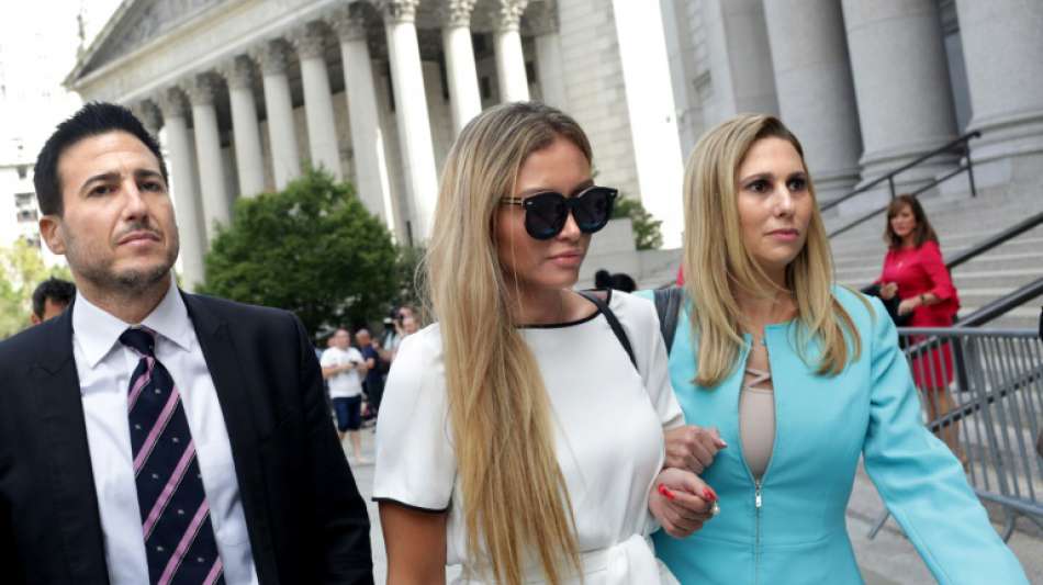 Mutmaßliche Epstein-Opfer sagen in emotionaler Anhörung vor Gericht aus