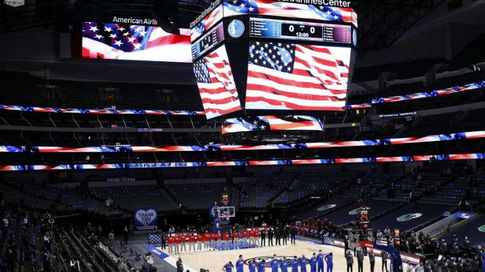 Dallas gewinnt nach Hymnendebatte - Serie der Lakers hält