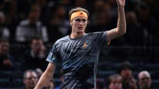 Zverev im Schnelldurchgang im Achtelfinale von Paris - auch Struff weiter