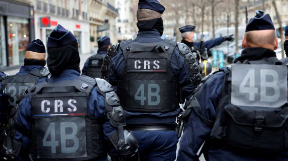Franz&ouml;sische Regierung startet Gespr&auml;che &uuml;ber Polizeigewalt