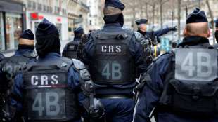 Französische Regierung startet Gespräche über Polizeigewalt