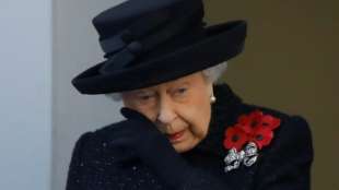 Queen nimmt wegen R&uuml;ckenproblemen nicht an Gedenkfeier f&uuml;r Soldaten teil