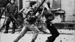 Nordirisches Gericht verhandelt nach 50 Jahren erstmals "Bloody Sunday"-Tötungen