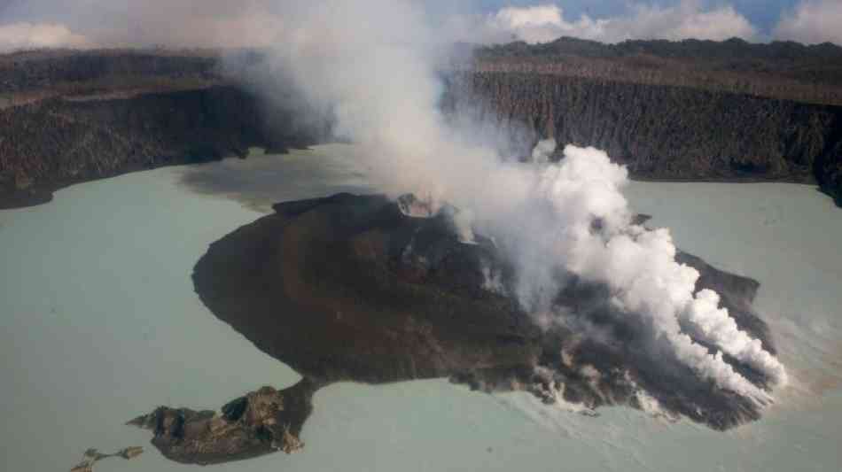 Natur: Bevölkerung von Vulkaninsel im Pazifik in Sicherheit gebracht