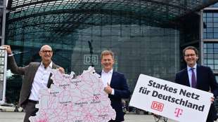 Deutsche Bahn und Telekom planen lückenloses Handynetz im Zug