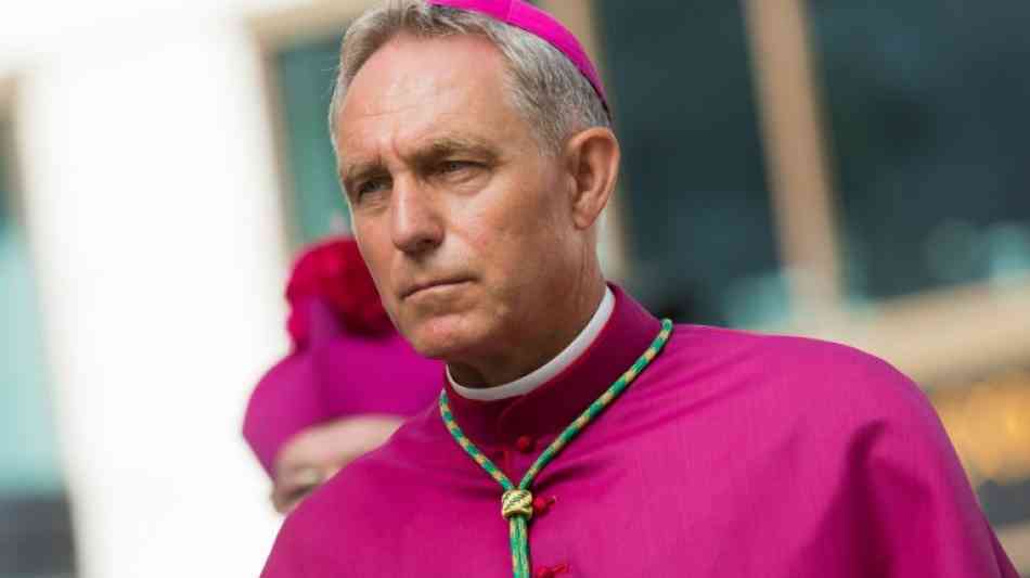 Bericht: Erzbischof Gänswein mit Hörsturz im Krankenhaus