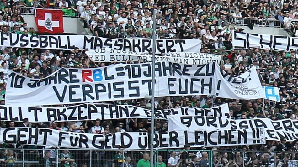 Diffamierende Banner: Polizei Mönchengladbach nimmt Borussia in die Pflicht