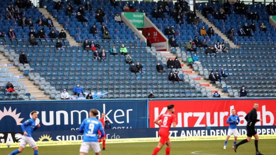 Virologin Brinkmann h&auml;lt Fu&szlig;ballspiele mit Zuschauern noch f&uuml;r verzichtbar