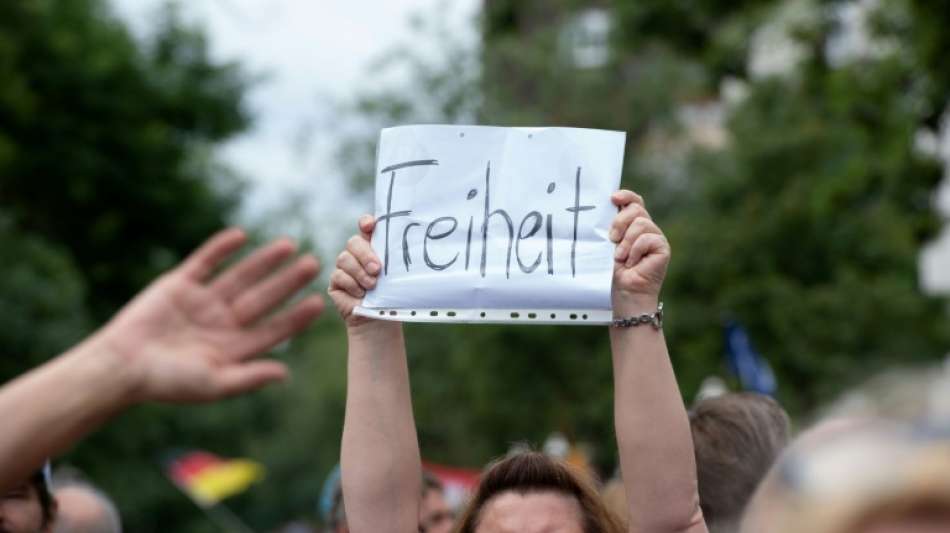 Drei von vier Deutschen begr&uuml;&szlig;en laut Umfrage Kontaktbeschr&auml;nkungen f&uuml;r Ungeimpfte