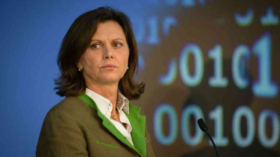 Bayerische Wirtschaftsministerin Aigner warnt vor Spaltung der CSU
