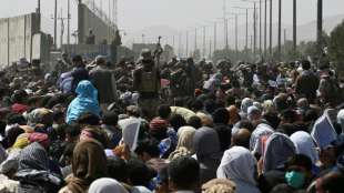 Sieben Tote bei Gedränge vor Flughafen Kabul
