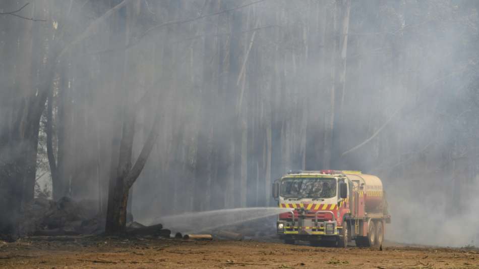 Hubschrauber im Einsatz gegen Buschfeuer in Australien verunglückt