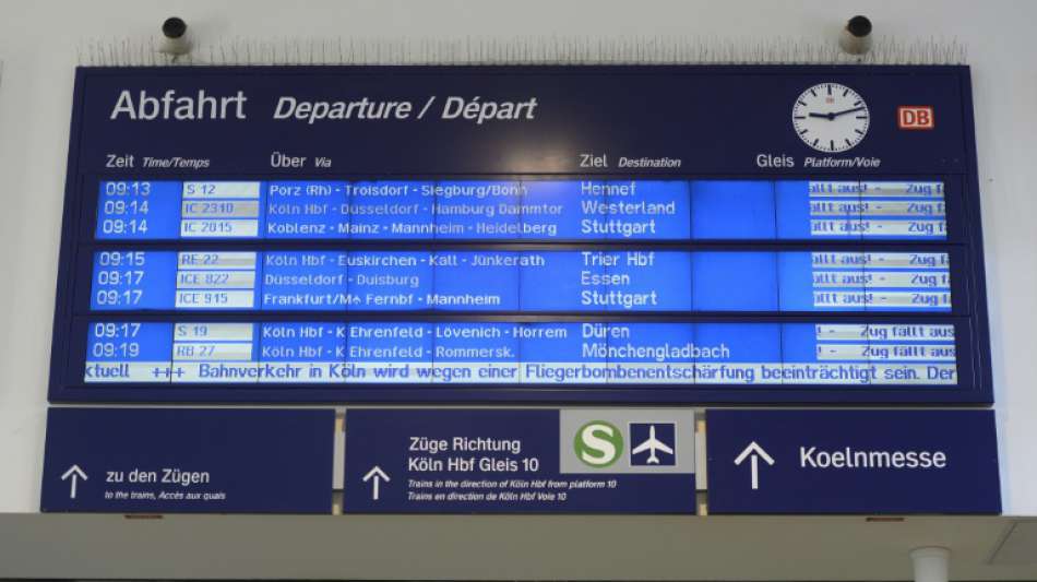 Weltkriegsbombe in Köln erfolgreich entschärft - Verspätungen bei der Bahn