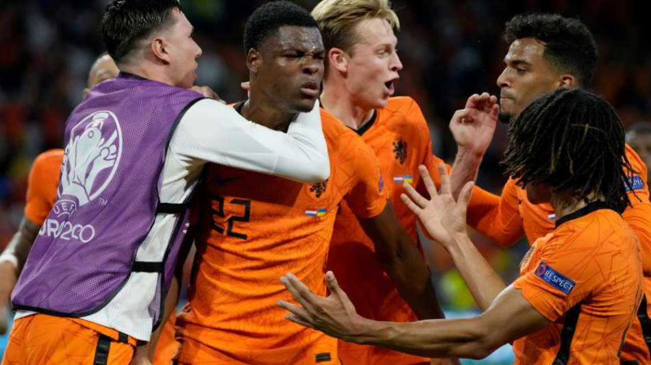 Erfolgreiches Oranje-Comeback auf großer Fußball-Bühne auch dank Weghorst