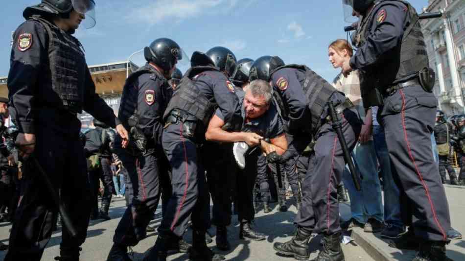 Russland: Festnahmen bei gewaltsamen und nicht genehmigten Protesten