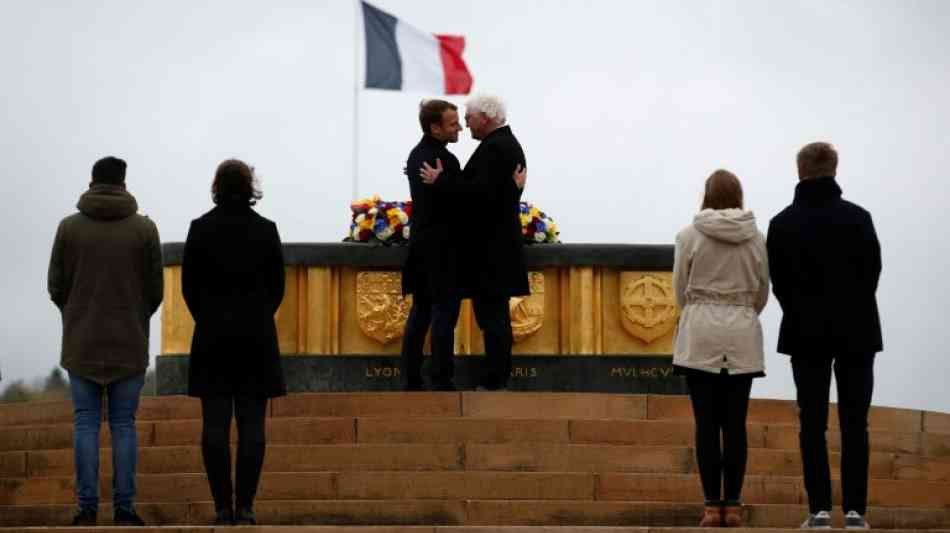 Steinmeier und Macron weihen gemeinsame Weltkriegs-Gedenkst
