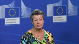 EU dr&auml;ngt Athen zur Umsetzung von &Uuml;berwachungsmechanismus f&uuml;r Migranten-Grundrechte