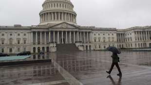 Senat in Washington billigt Billionen-Notprogramm gegen Coronavirus-Krise
