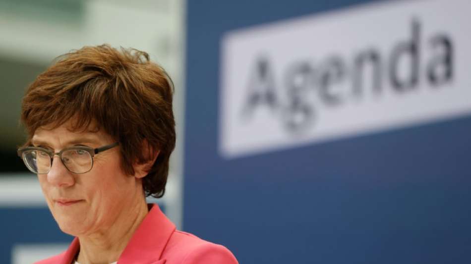 Kramp-Karrenbauer will bald Vorschlag f&uuml;r europ&auml;ische Eingreiftruppe machen