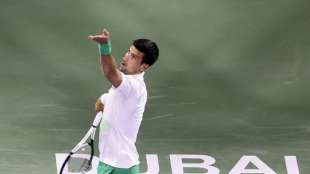 Beim versp&auml;teten Saisonstart: Djokovic feiert Zweisatz-Erfolg