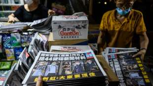 Hongkonger Zeitung "Apple Daily" erh&ouml;ht Auflage nach Polizei-Razzia deutlich